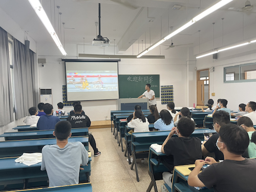 新同学观看党史学习教育相关视频 新同学观看党史学习教育相关视频