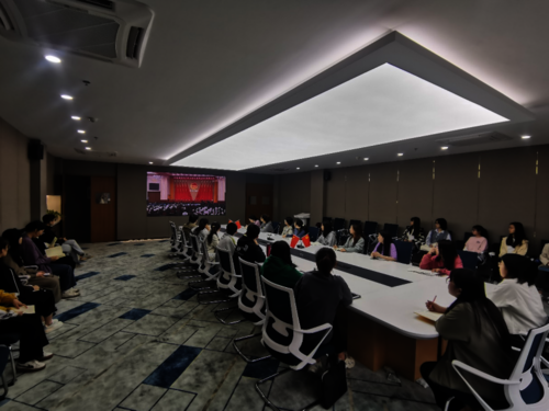 74F9AC60-661E-4076-8D17-D5F409AB0A14