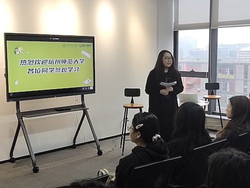 宣讲人1 宣讲人1