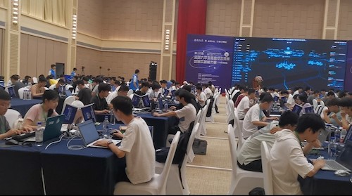 图1 比赛现场 图1 比赛现场